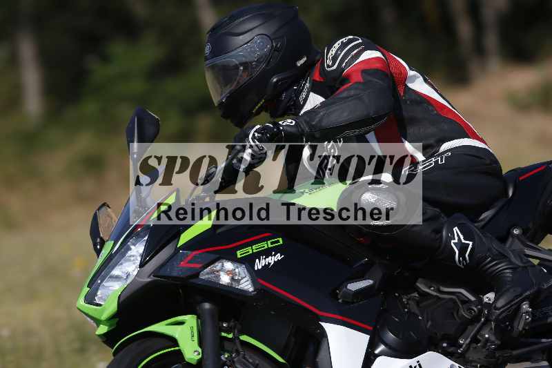 Archiv-2023/28 05.06.2023 Moto Club Anneau du Rhin/blanc-novice/5